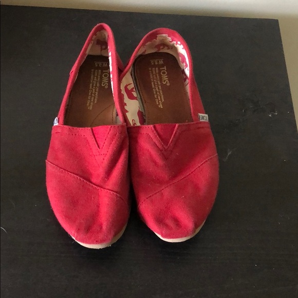 Shoes - Picture 2 of 6